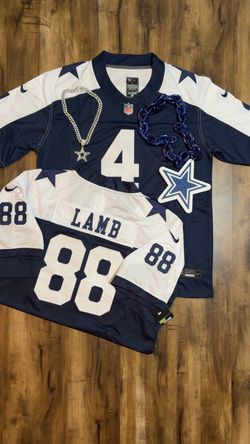 Cowboys jerseys w/ 2 chains