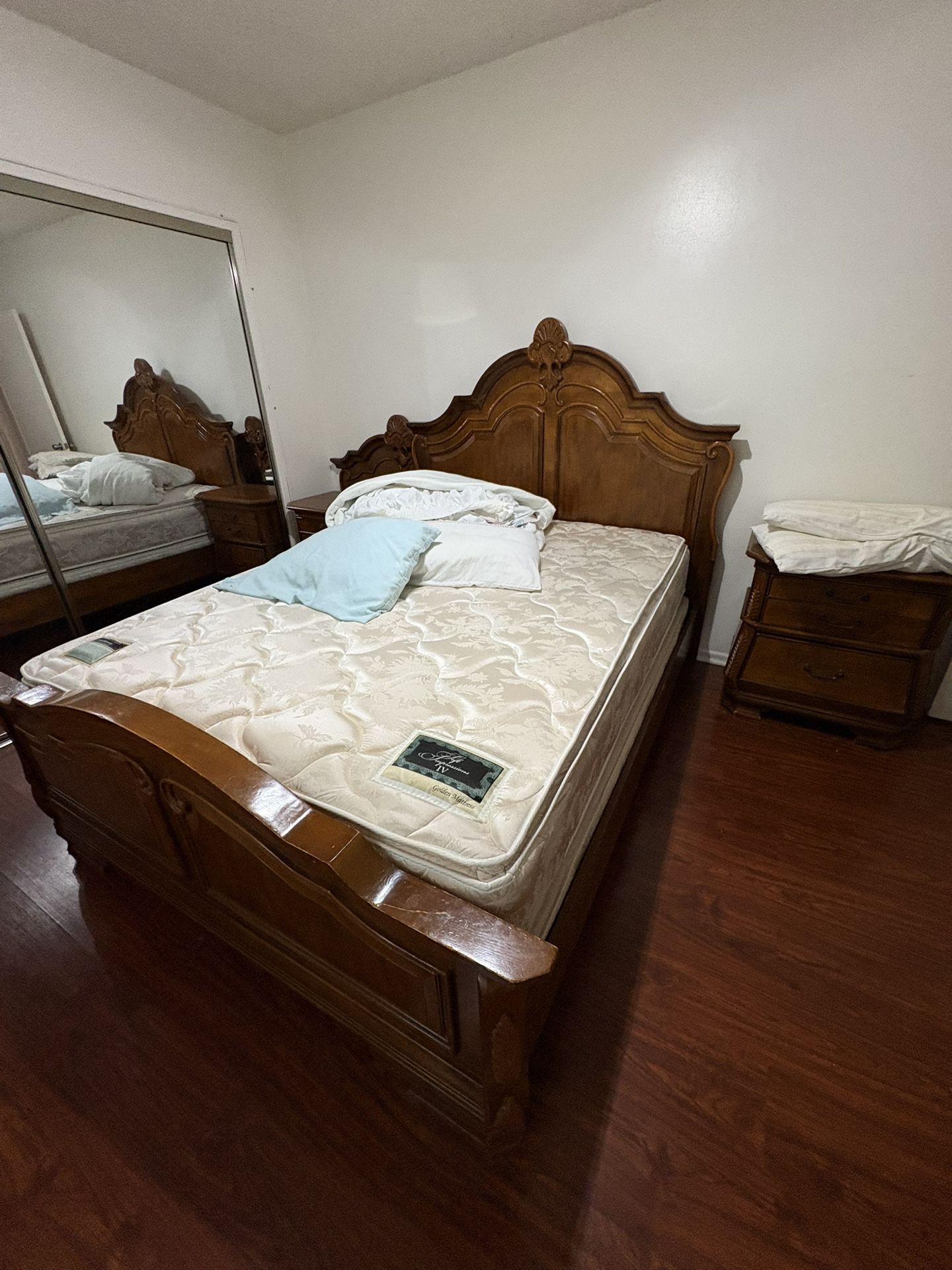 Free Furniture 3 Coaches , Coffee Table And Queen Mattress And Box Spring