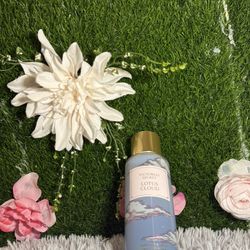 Victoria's Secret Lotus Cloud Fragrance Mist 8.4 fl oz Lotus Scent for Women