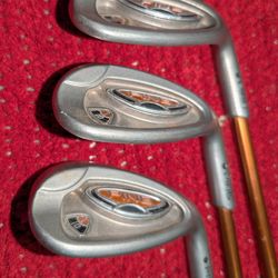 Ping i10 Black Dot Wedge Set