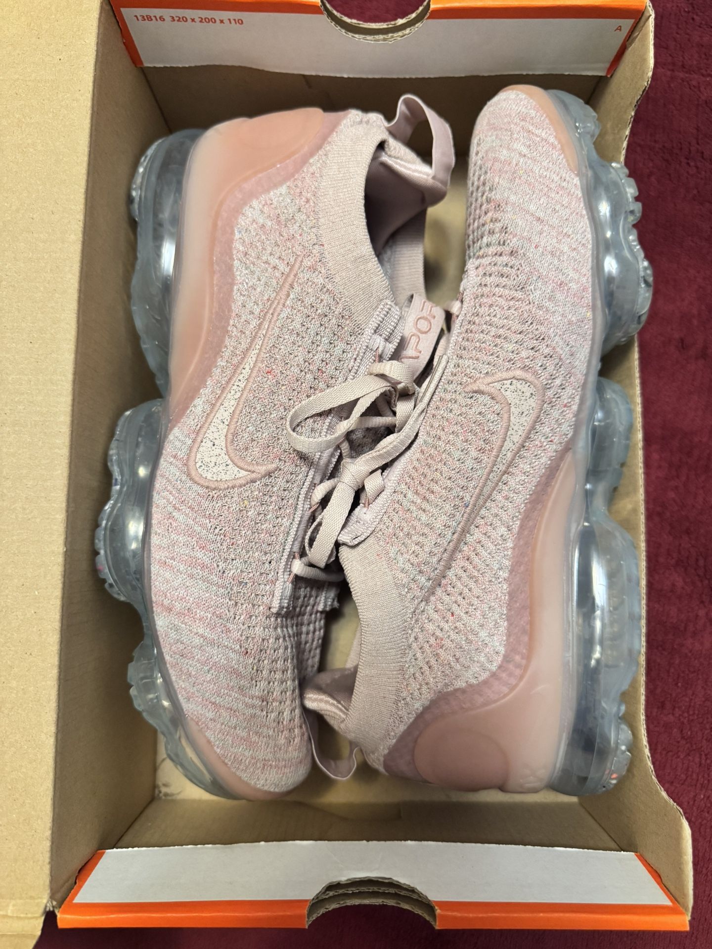 W AIR VAPORMAX 2021 FK