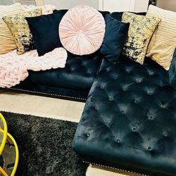 black tufted sofa velvet couch 