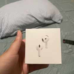 AirPods 4 ANC