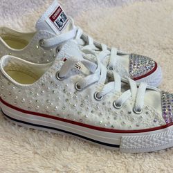 Kids converse