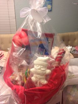 Baskets with cookies/Candy