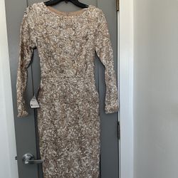 XSCAPE Sequin & Lace Dress Size 4 NWT