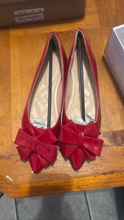 Red Patent Leather Ballet Flats with Bow