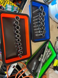 Snap on sockets