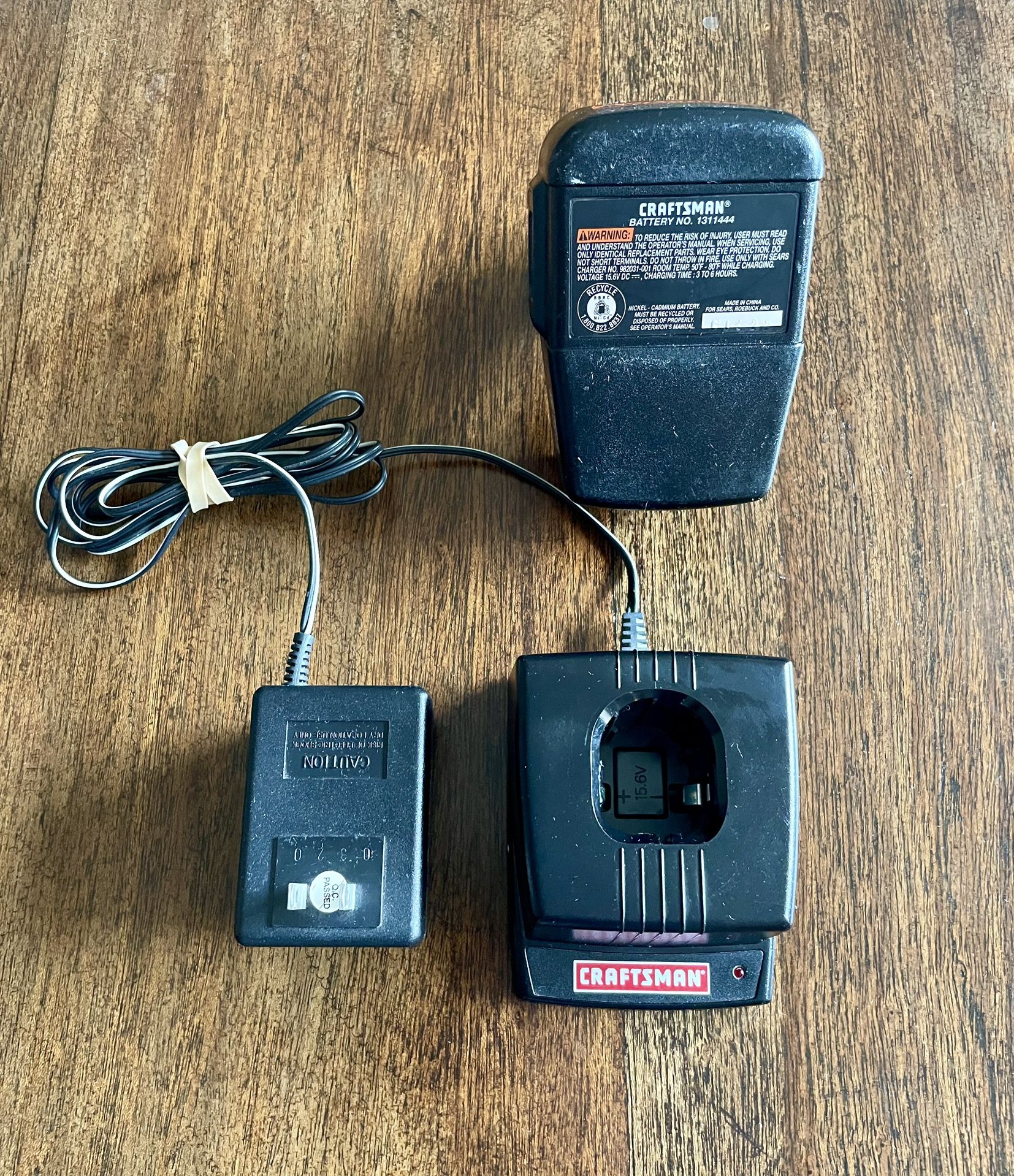 Craftsman Battery 1311443 & Charging Stand 982031-001