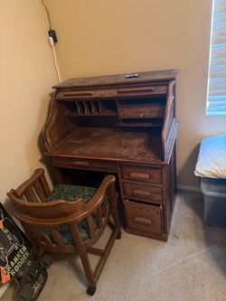 Roll top desk