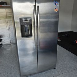 GE FRIDGE 21.5 