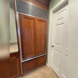 SUBZERO 650 Refrigerator – Plainsboro Township, NJ