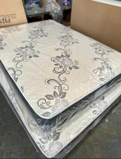 Set Full Size Mattress And Box Spring 