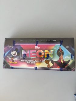 2026 TOPPS NEON DISNEY HOBBY BOX *FACTORY SEALED*