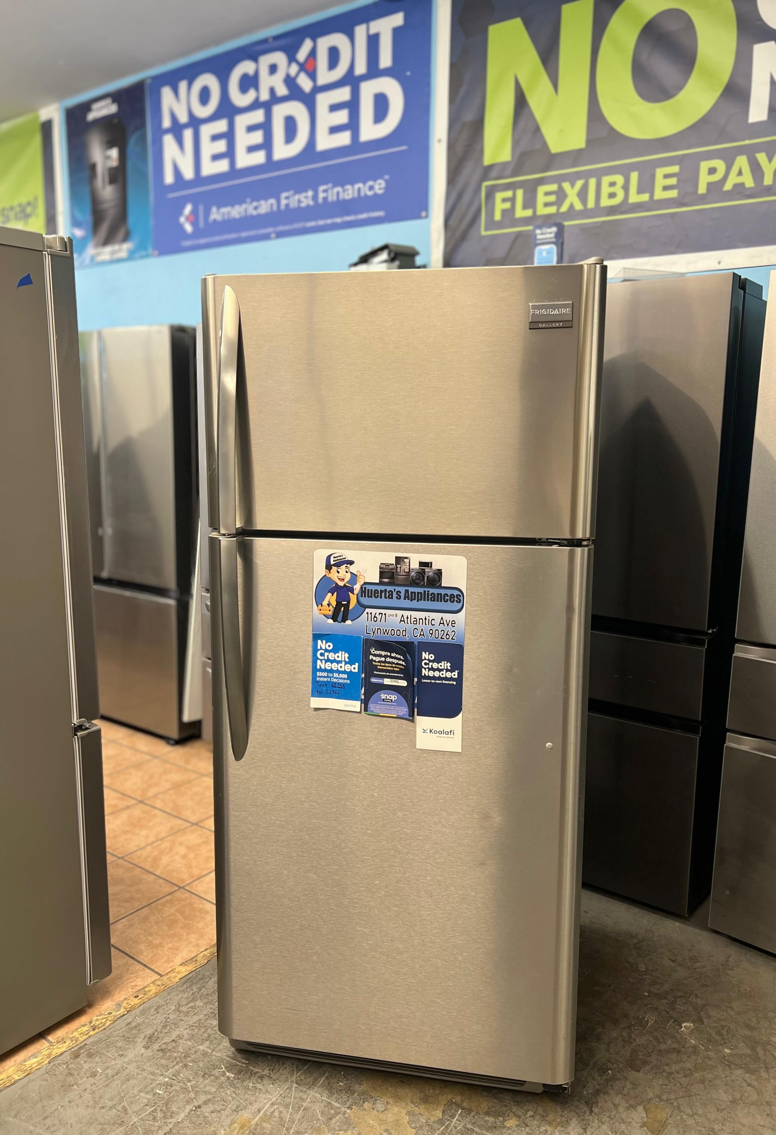 Frigidaire Top and Bottom Refrigerator