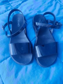 Black woman sandals size 7