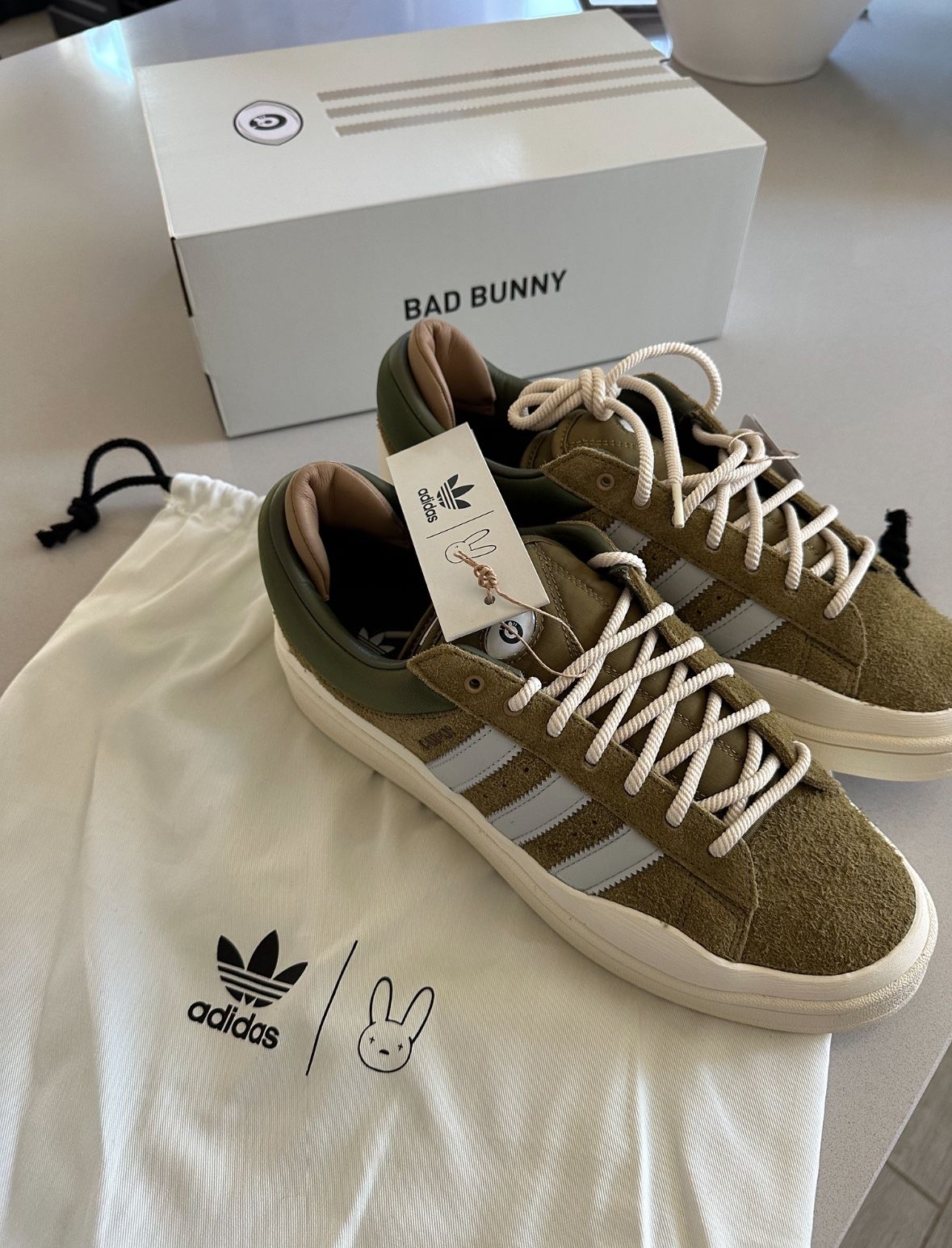 BAD BUNNY CAMPUS WILD MOSS  Adidas 10.5