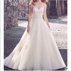 Maggie Sottero Wedding Dress- V-neck Ball Gown Lace Sequence Beaded Back With Train 