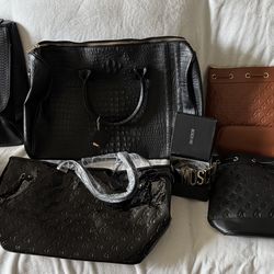 Lot of 22 pieces Women's Bags