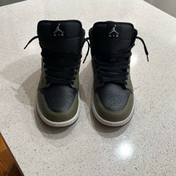Jordans Mid 1’s Olive Green 