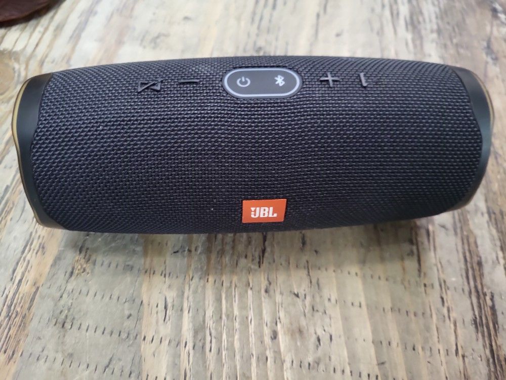 JBL Charge 4 Bluetooth Speaker 