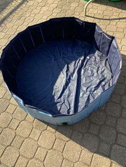 GoStock Collapsible Pool For Large Dog - Hardly Used