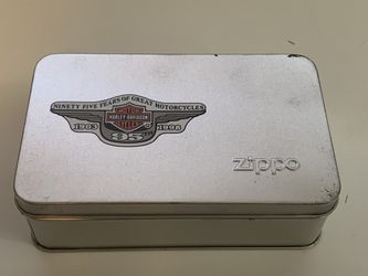 Harley Davidson 95th Anniversary Zippo lighter set