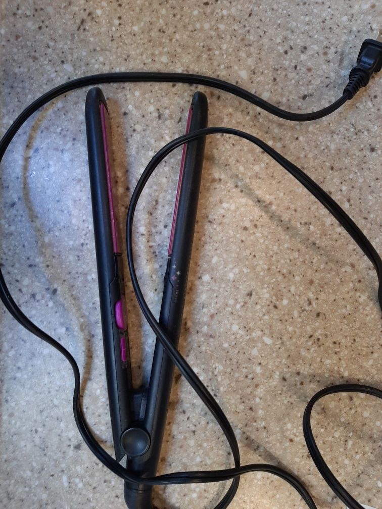 Remington Hair Straightener