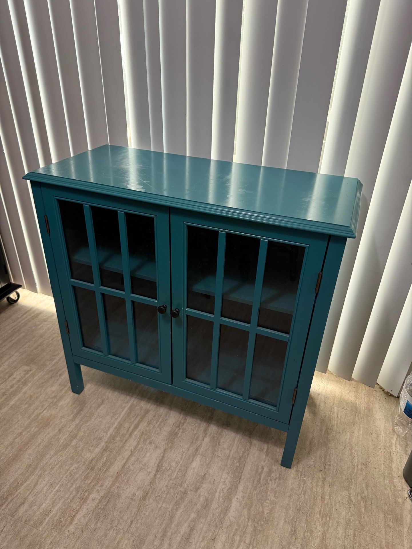 Vintage looking Storage cabinet w/ shelves and glass doors