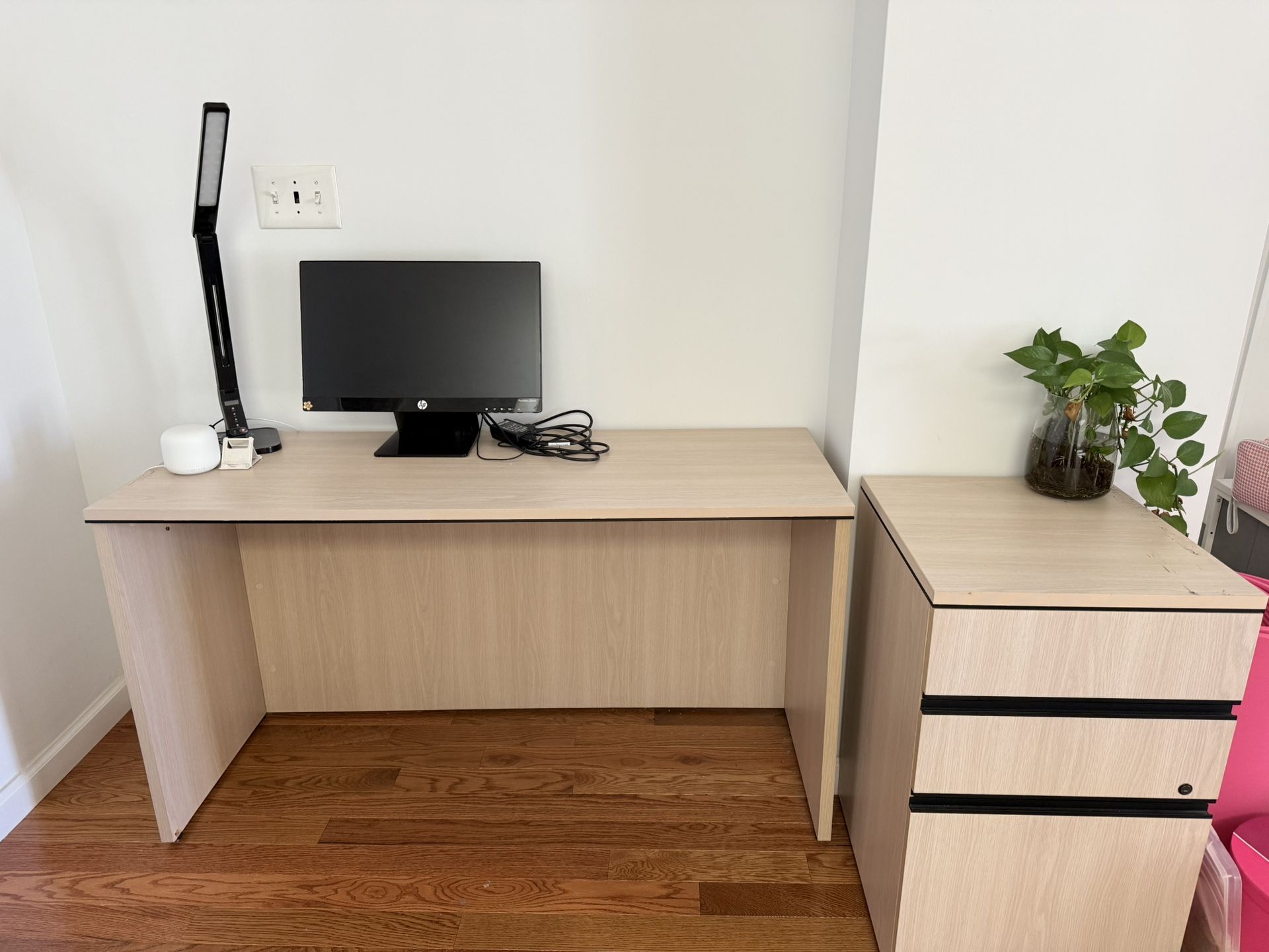 Office Desk With One Drawer