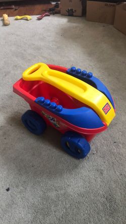 Mega Blocks Plastic Wagon