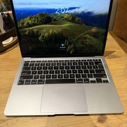 MacBook Air (2020) Mint Condition