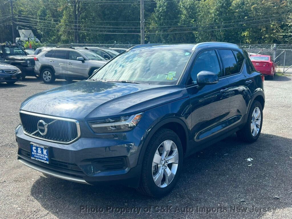 2022 Volvo XC40