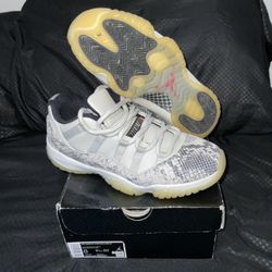 Jordan 11 Snake Skin Size 8