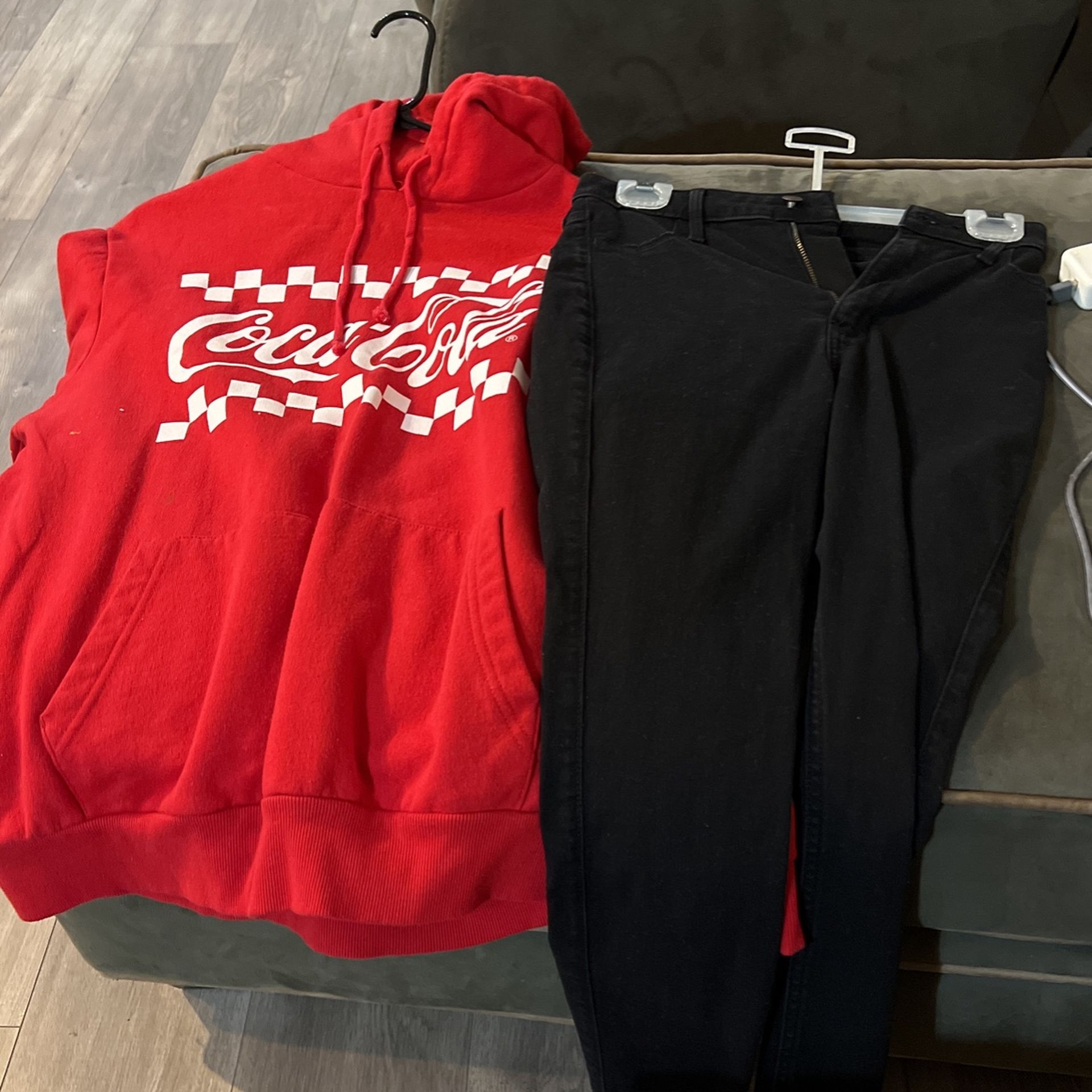 Girls Size 10 Outfit Coca Cola Hoodie And Hollister Jeans