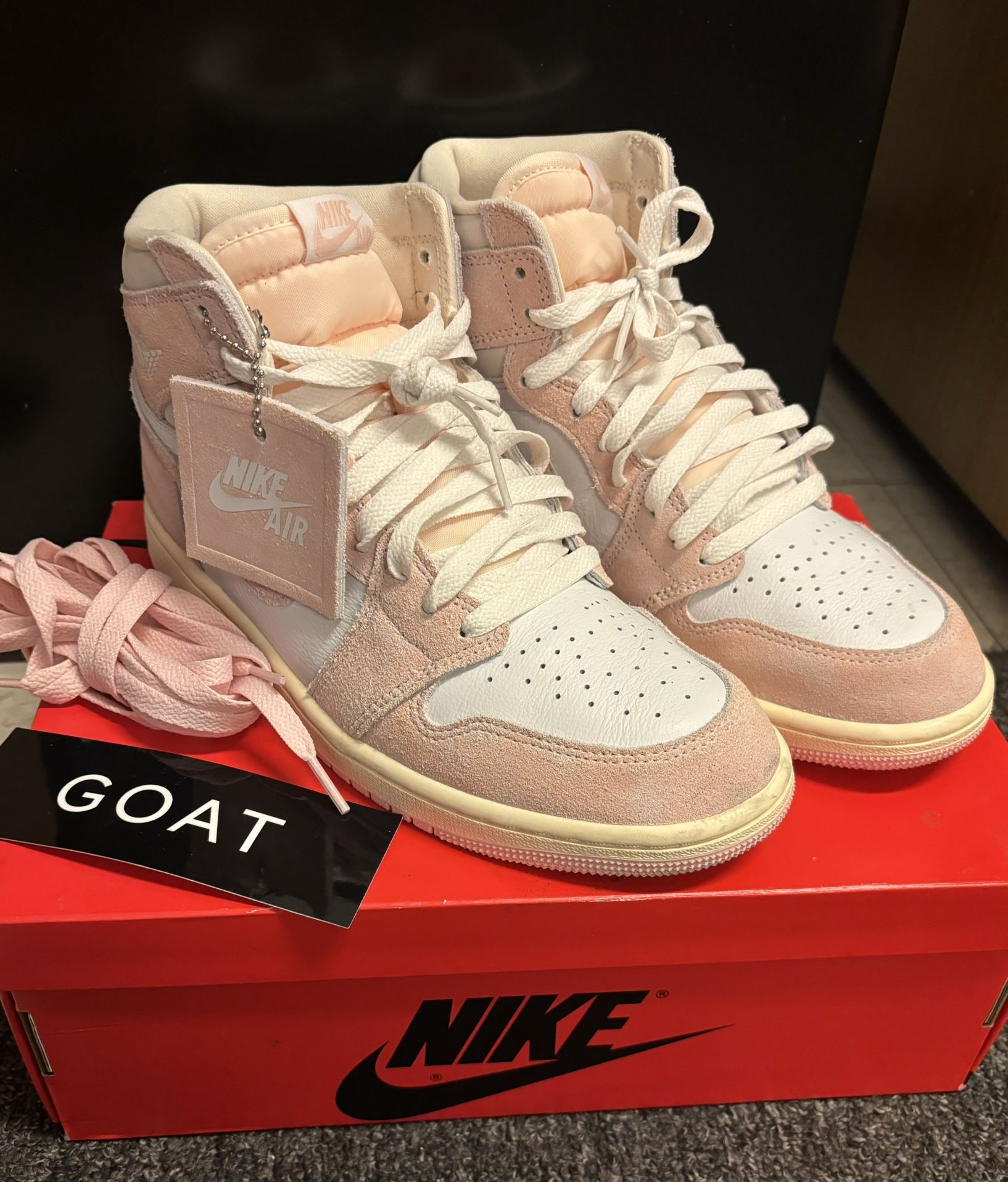 Nike Air Jordans 1