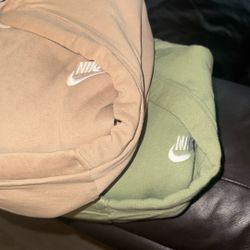 Nike hoodies XL