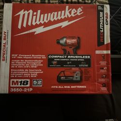 Milwaukee M18  1/4 Hex Head Drill
