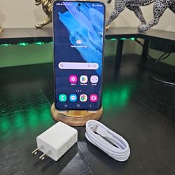Unlocked Samsung Galaxy S21