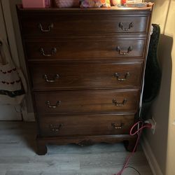 Wood 5 Drawer Dresser