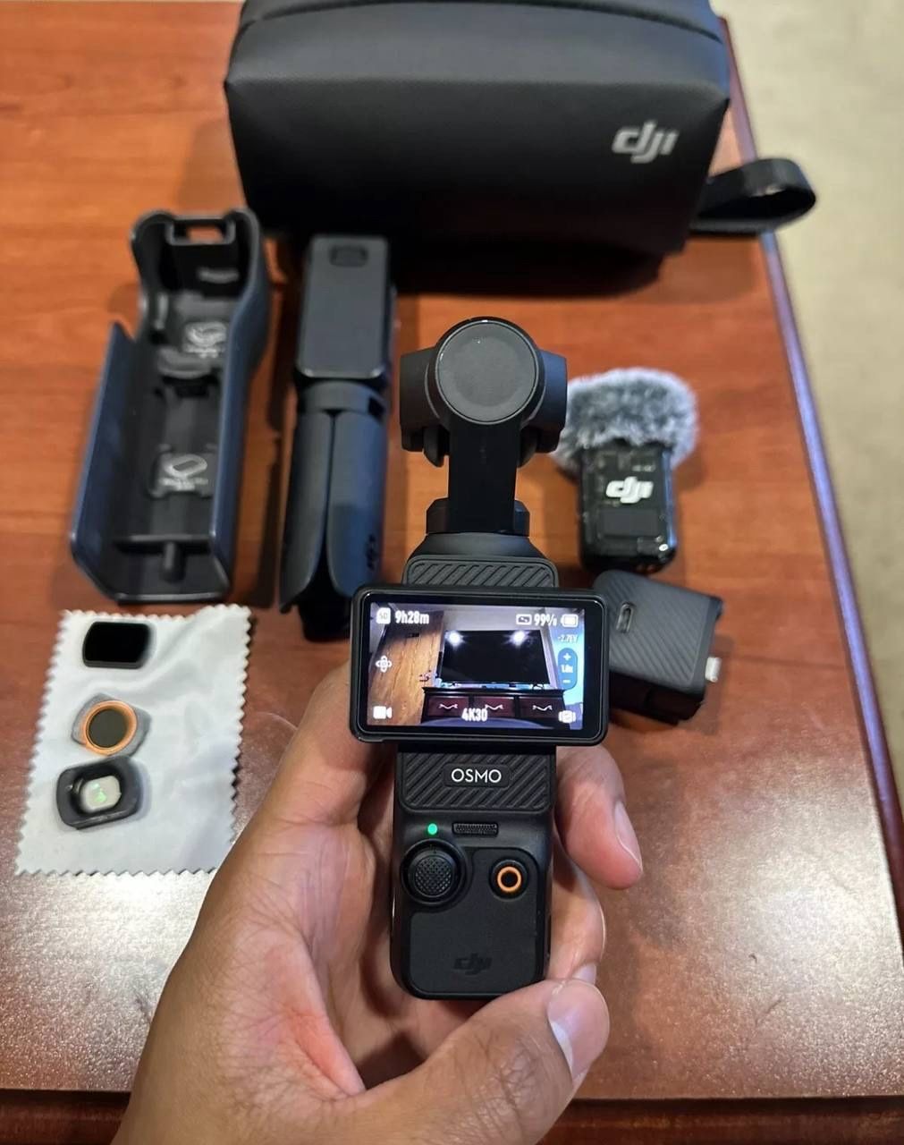 DJI Osmo Pocket 3 Creator Combo