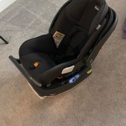 Chicco Fit2 Rear-Facing Infant & Toddler Car Seat with Anti-Rebound Bar - Tempo