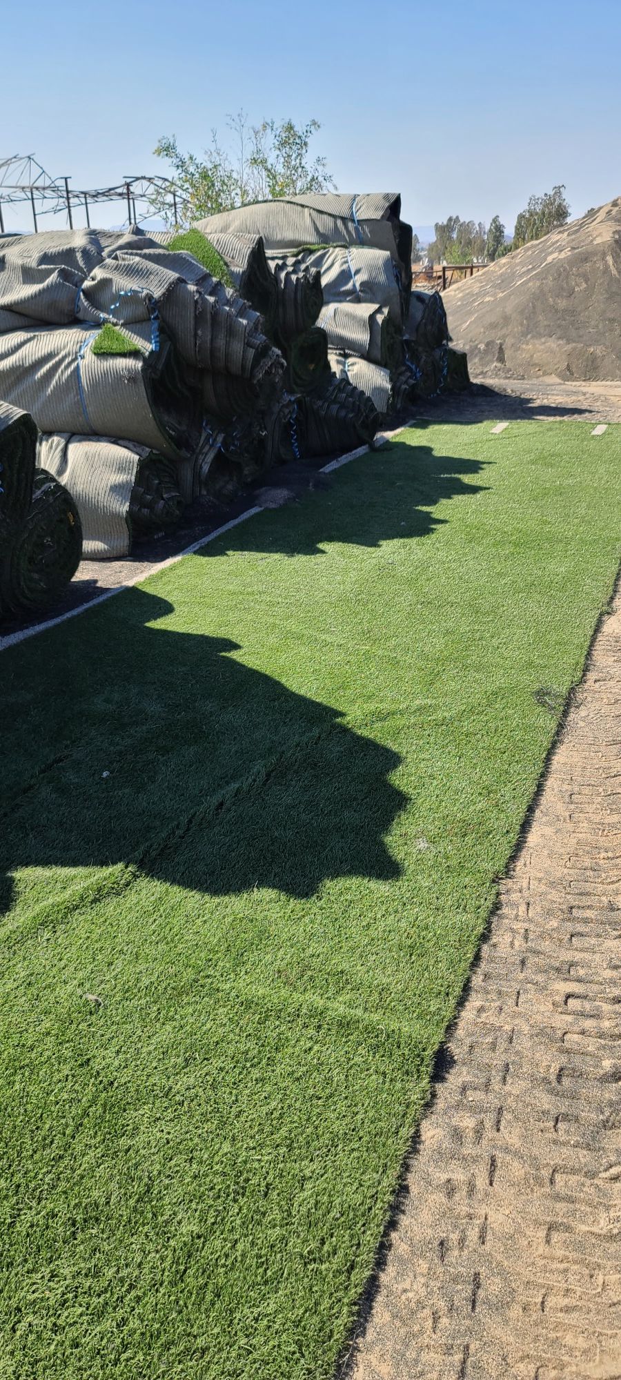 375 SQFT. FOR $200 / USED ARTIFICIAL GRASS / SYNTHETIC GRASS
