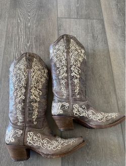 Coral Women's Crater Brown Embroidered Cowboy Boots