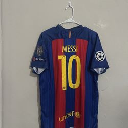 FC Barcelona 2016-17 Home Messi Jersey (Medium Large XL 2X)