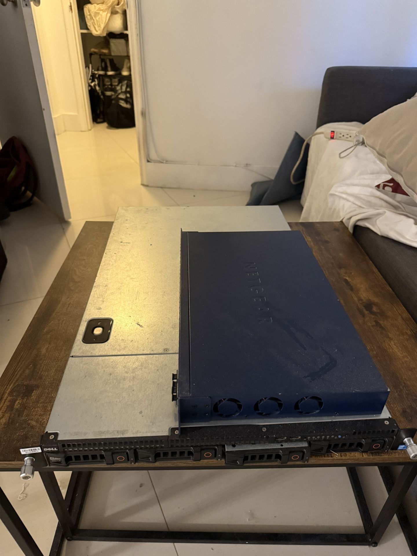 Server 5tb & Switch