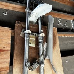 Xr600 Front End - Front Wheel, Axle, Spacers, Rotor 