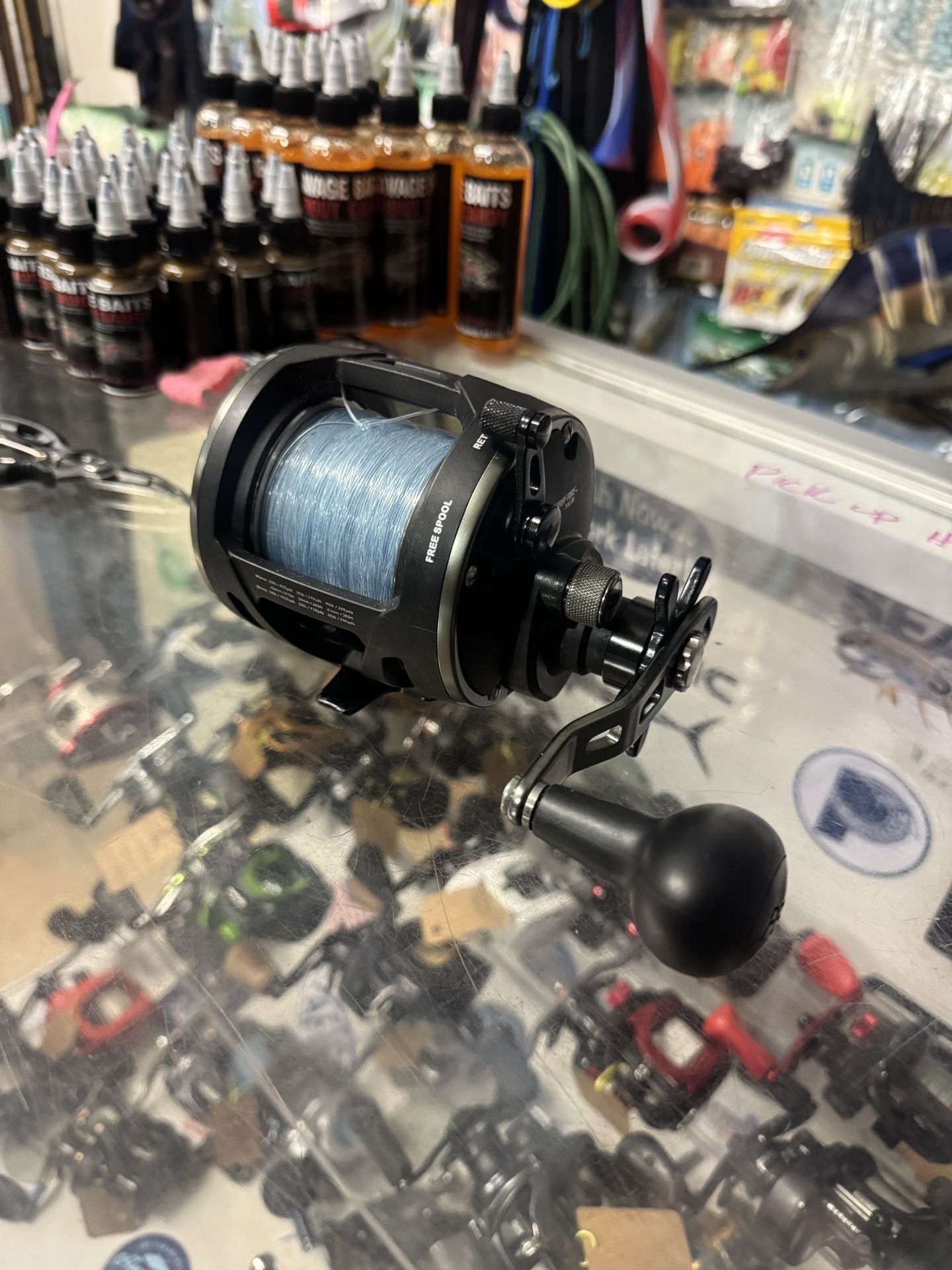 80$ Like New Penn Warfare 30 Fishing Level Wind Reel. Ready To Fish.