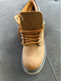 Men’s brown boots