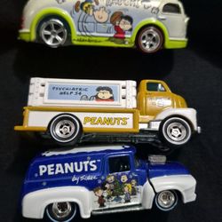Hot Wheels Peanuts Real Racers Die-cast Bundle 